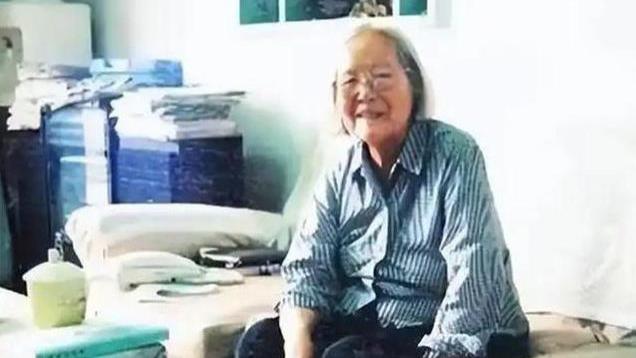 傅作义之女傅冬菊，49年解放北平有功，建国后担任什么级别干部？