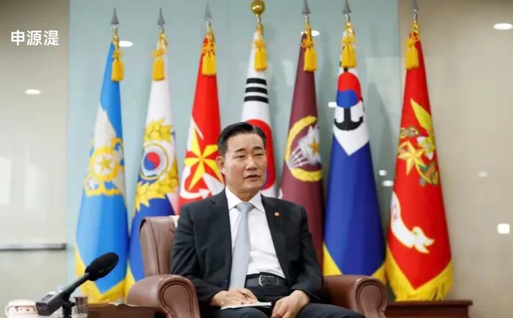 韩国国防部警告朝鲜，说话够狠，“若对韩国国民安全造成危害，朝鲜政权将终结。”
 