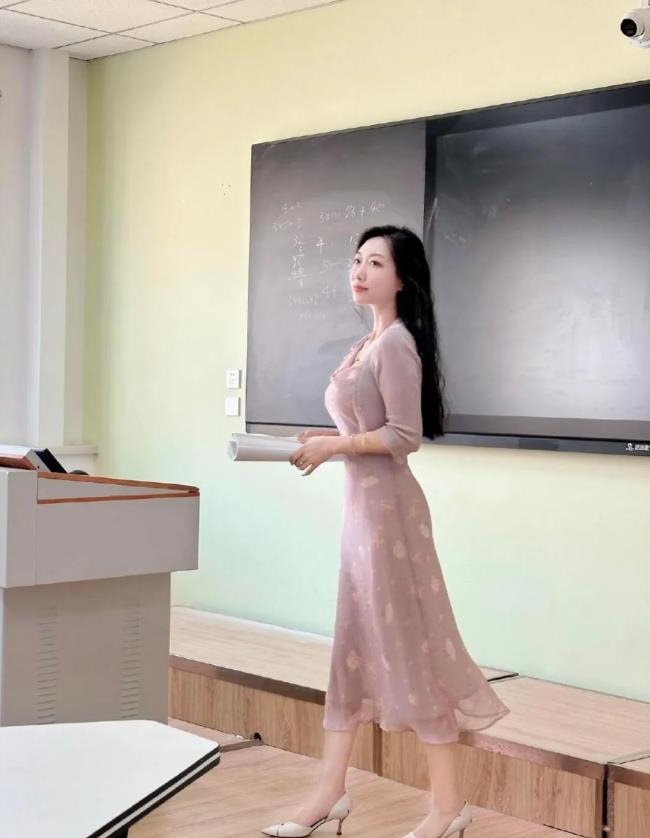体制内女教师、上班通勤日常穿搭