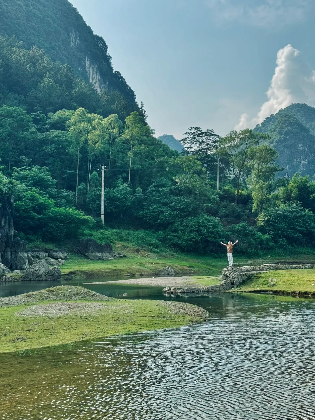 美到犯规‼️广西也有自己的阿勒泰⛰️live感受
🌀寻找广西景点之小众冷门宝藏