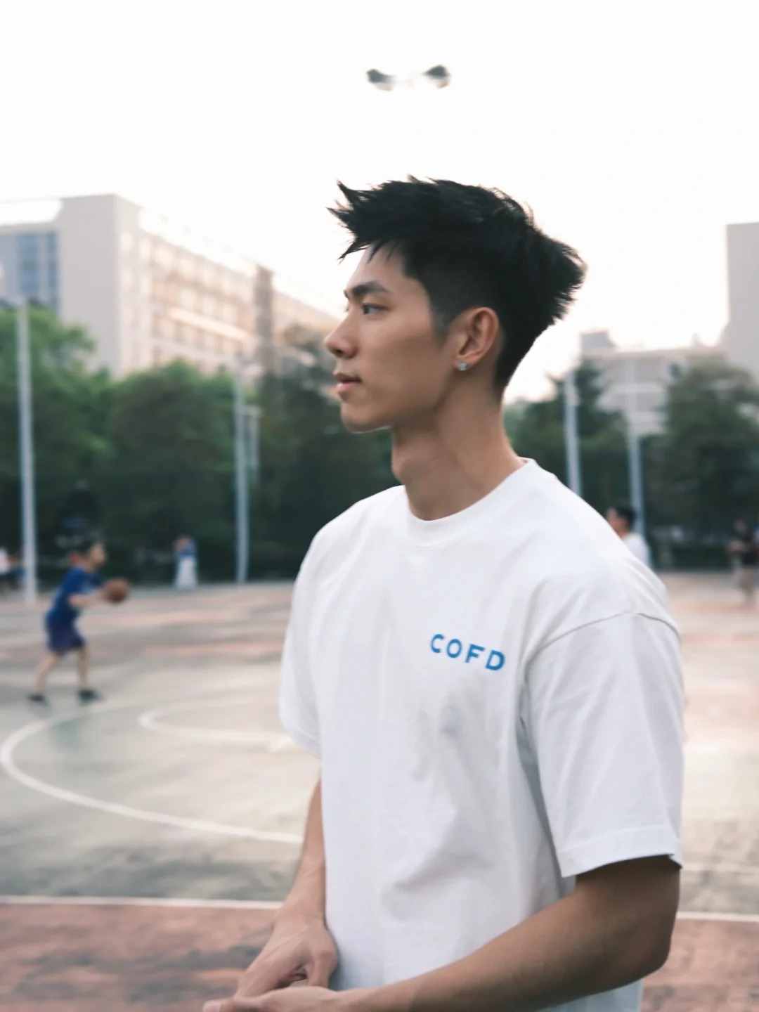 男人不需要太精致 稍微干净点就行