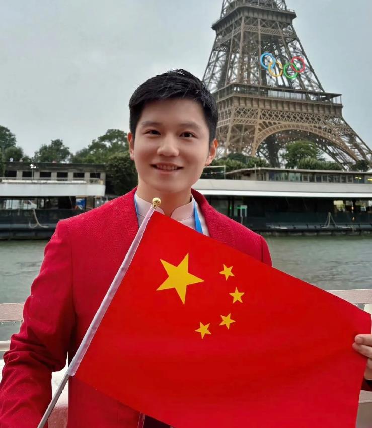 樊振东的退路很明显，并且有了前车之鉴：

1、他不可能直播带货
樊振东低调又谦逊
