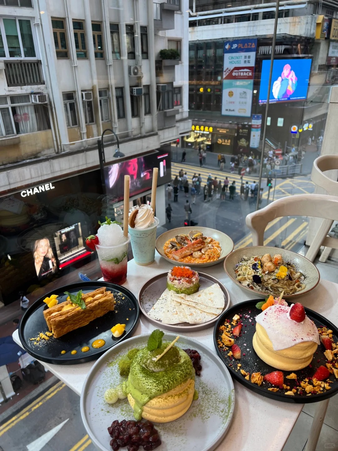 🇭🇰去香港，一定要吃一顿人生漂亮饭🥰
出品分量好大！人均100左右
盲点的