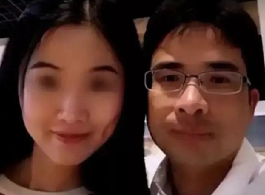 我是彻底搞明白了 
男人 如果有钱了
像苏享茂这样的有钱了
要么就学坏了 
苏享