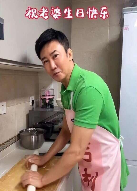 宁愿丑成“怪物”也要永葆青春，这7位明星早已整的“惨不忍睹”（十大明星整容失败）-第17张图片-九妖电影