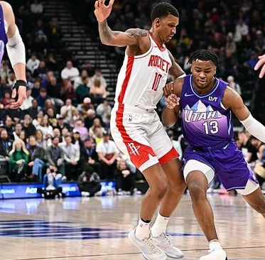 火箭不敌爵士拱手将西部第四位置让给湖人，NBA常规赛，火箭客场挑战爵士，这场比赛