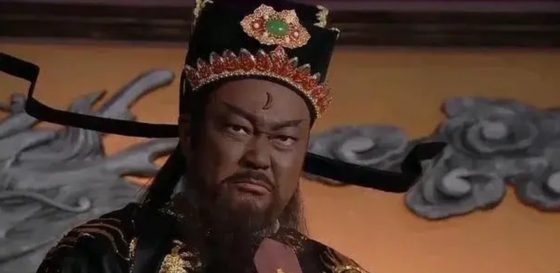 为什么大家都喜欢狄仁杰讨厌包拯？其实原因很简单：

1.包拯不懂变通不懂啥叫情有