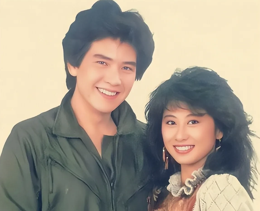 1994年，费翔与年轻貌美的叶倩文认识。很快，两人到了谈婚论嫁的地步。然而，当费