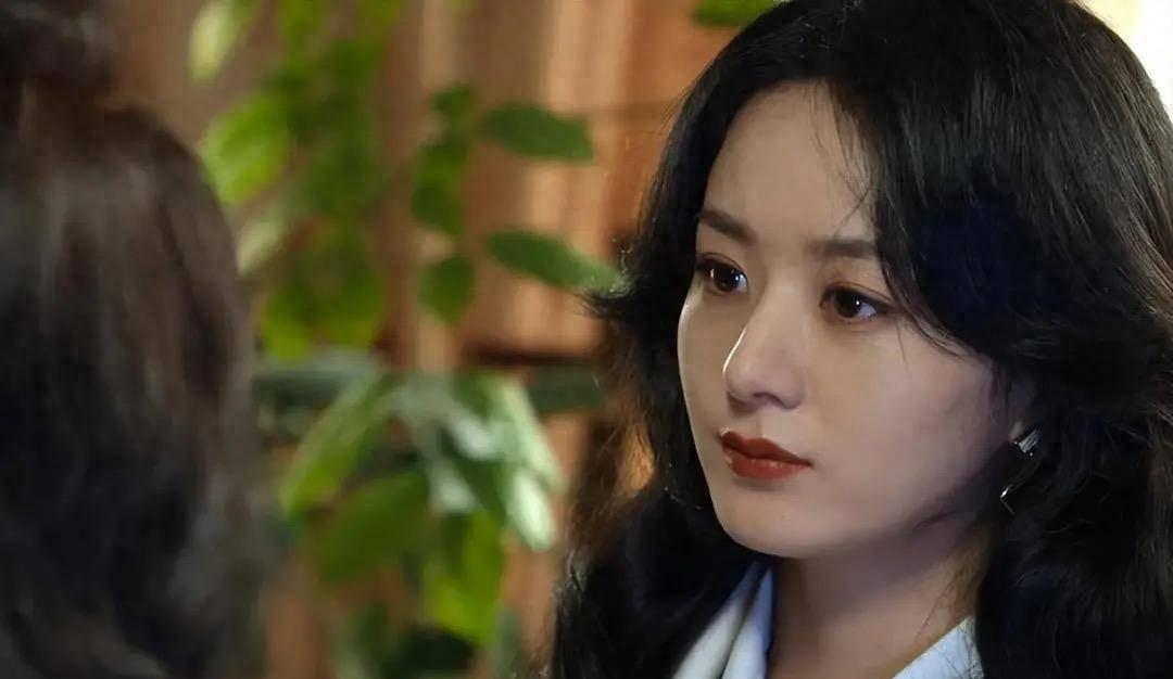 拍摄《风吹半夏》的时候，赵丽颖刚进组，就收到爸爸发的信息：这次，戏里的父女关系又
