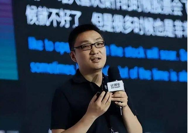是拼多多的出现，导致中国消费降级，产业链大调整，还是消费降级导致拼多多的崛起！
