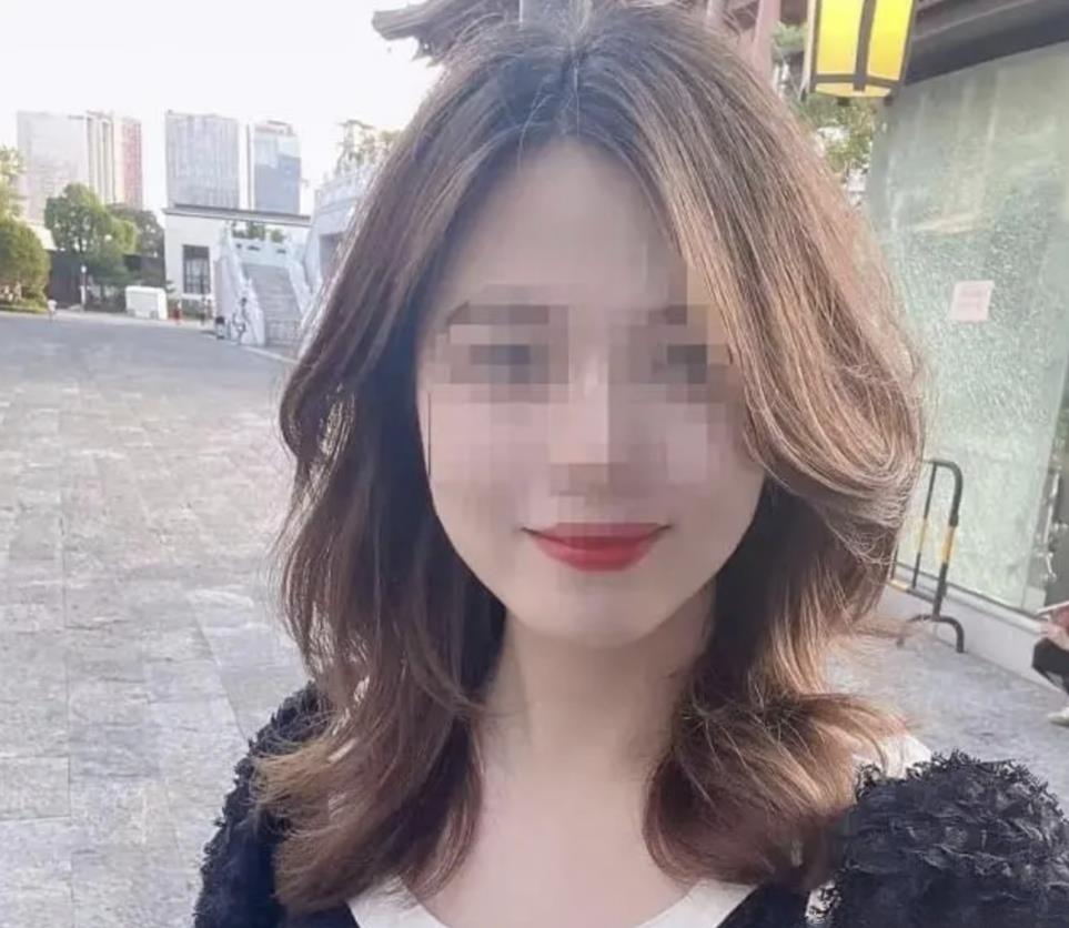 社会观察：“炸裂！一份神秘记录横空出世，将柳州电信女经理与局长的隐秘私情曝光于大