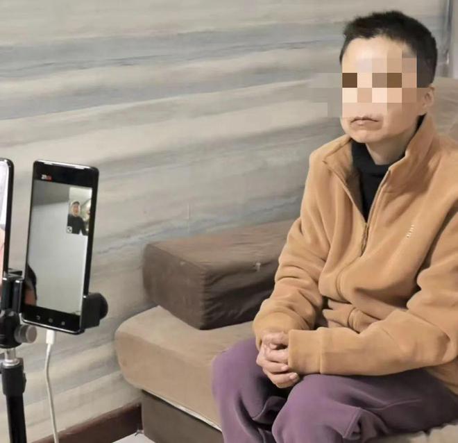 #女硕士走失涉案男子已被控制#又是直播带货！据悉，男方张某侄女张女士称，作为张某