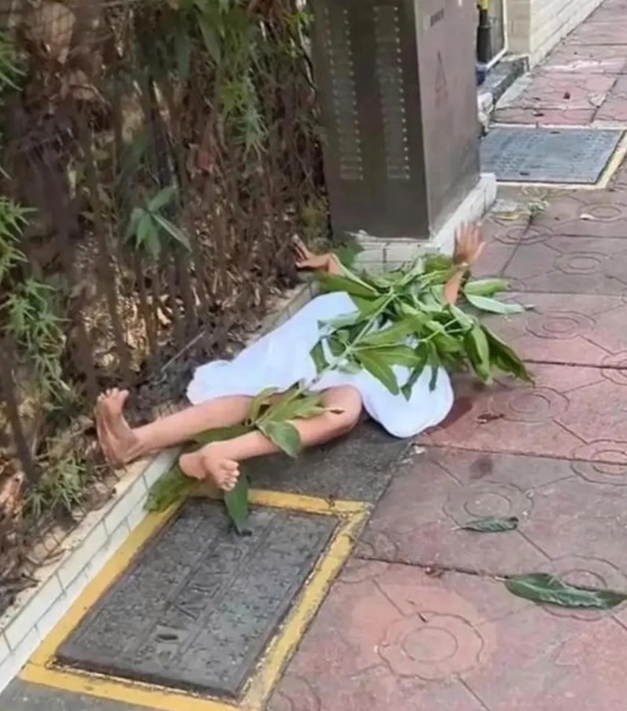 我去，这是什么情况，大早上把人吓的半死！