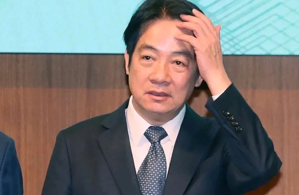 马英九出来讲话了，要求赖清德亲自改口表明“两岸关系”不是“两国关系”！7月13日