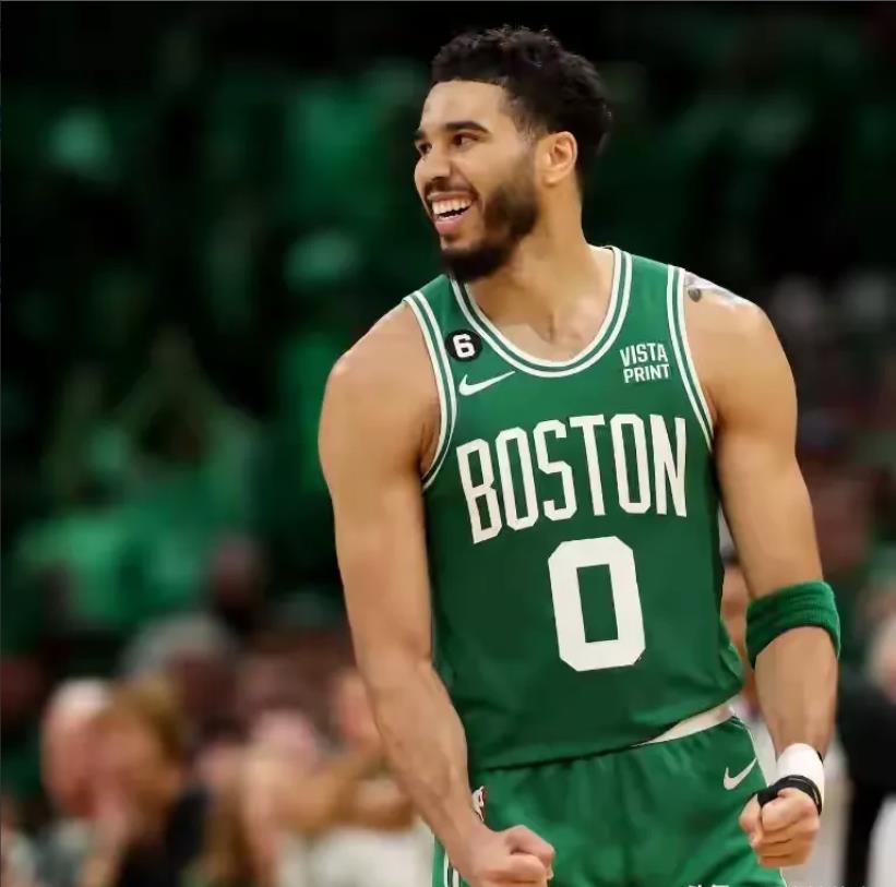 刚刚！随着凯尔特人124-109击败黄蜂，5胜1负，一战彻底认清了5名球员；
