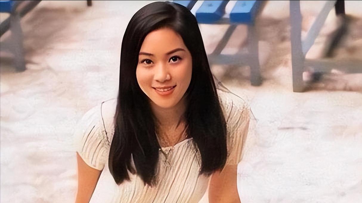 事实证明，结婚8年连生4胎稳坐正宫的她，才是真正的有手段