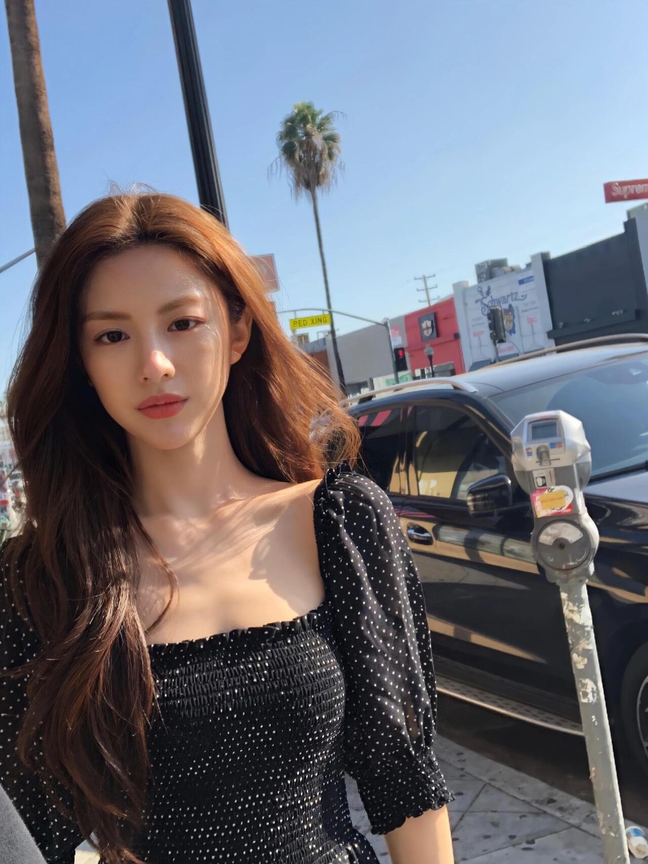 高允真惊为天人