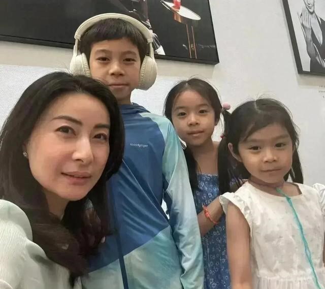 郭晶晶的子女与教育智慧