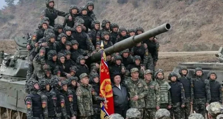 据报道，朝鲜军方秘密向阵亡者家属发送阵亡通知书，并要求保密‌。
军方在发送阵亡通