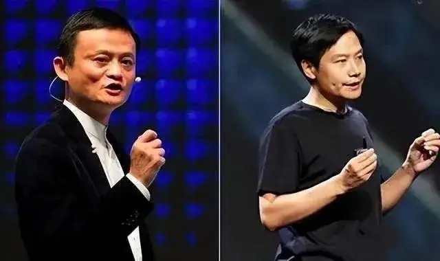 现在雷布斯基本上已经接过了马老师的接力棒，在互联网行业有着举足轻重的地位。只不过