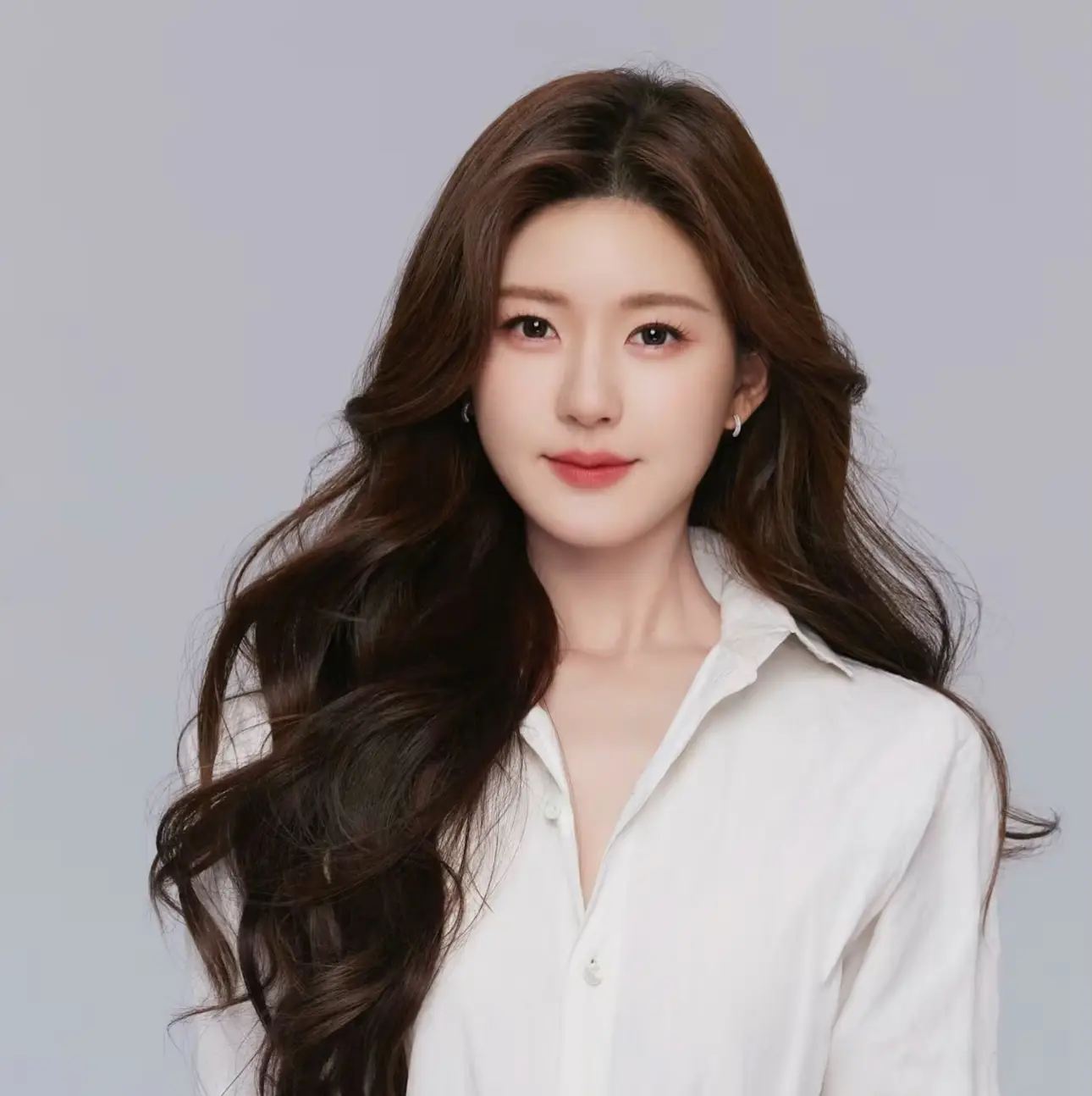 太癫狂了！巴黎奥运会竟然邀请她来担任火炬手，网友质疑：国外是没人了吗？
 
这个