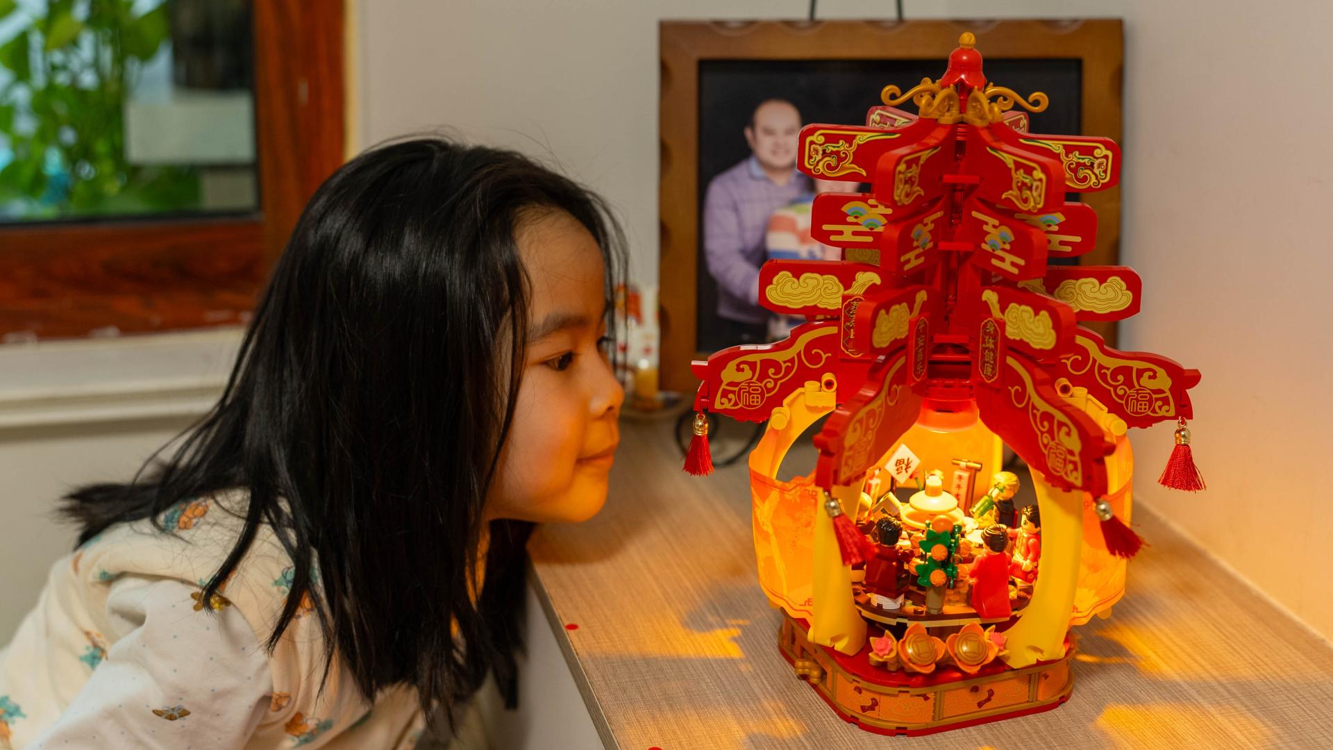 细节满满寓意美好，为新春增色的国潮积木——佳奇积木春灯贺岁