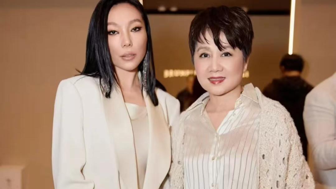 Brunello Cucinelli秀场晚宴风采：真名媛、豪门与明星的璀璨交响曲