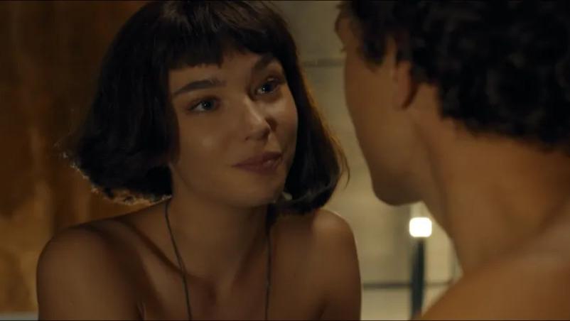 尺度爽剧一次性放出！这美女特工太飒了！