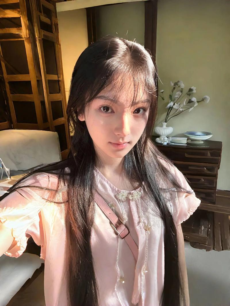 生肖猴的人横财天降，目光长远，家中喜讯不断，无论什么事情都尽善尽美，眼里从来揉不
