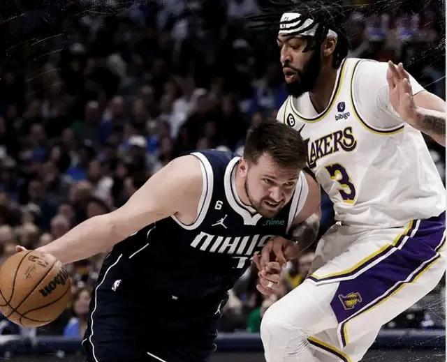 绝望，双输。无法想象两支球队是带着怎样的心情进行了这笔交易。独行侠送出东77、马