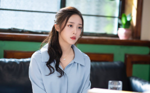 从小家里好吃的我先挑，犯错我弟挨骂，我以为我是家里的小宝贝，原来我只是他们的摇钱树