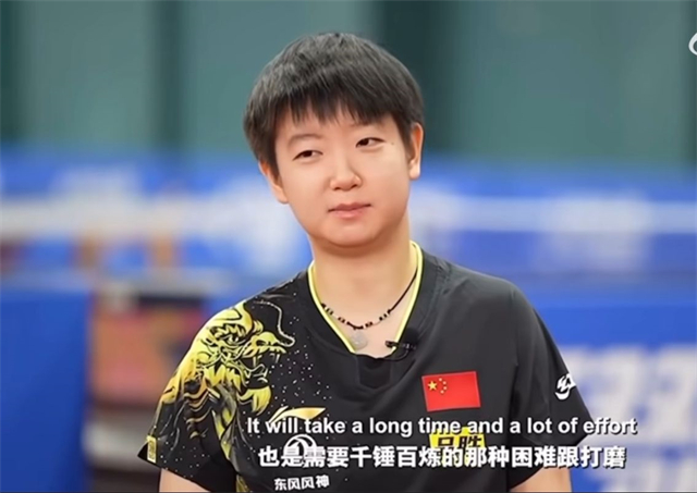 孙颖莎从出道开始，因为外战突出，年少有名，而且偶像又是“大魔王”张怡宁，因此被称