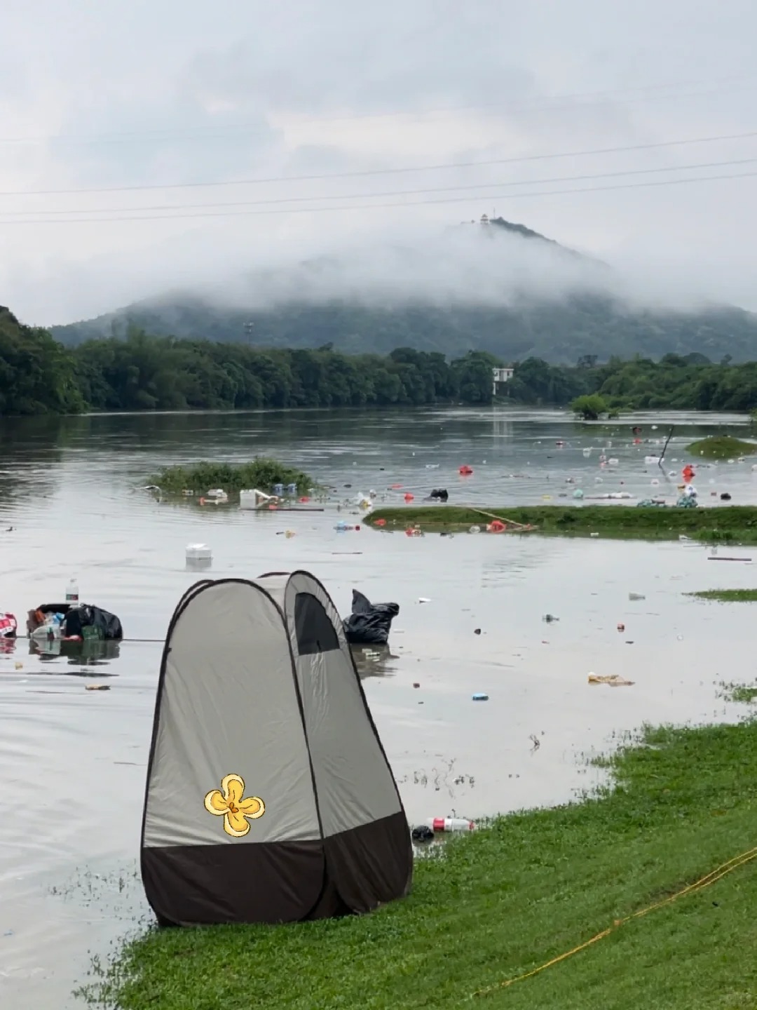 大家露营的垃圾是真的收不了一点吗？
珠三角最火的网红露营野营地：塘田，一夜暴雨，
