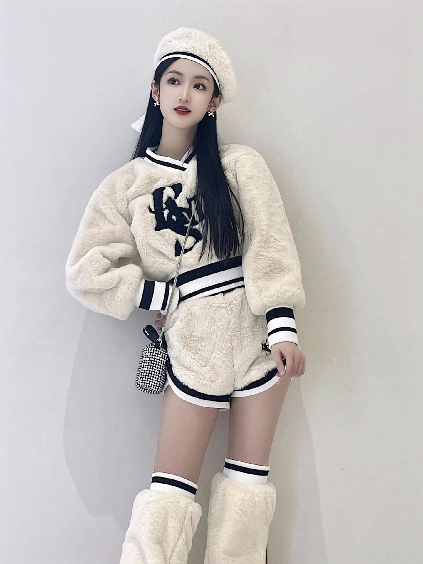 黄诗佳，一位璀璨如星的年轻女演员