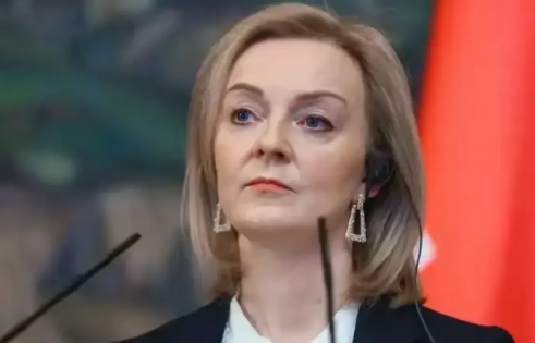 俄总统即将迎来一位新对手！！

作为新任首相，她表示将继续对俄制裁，甚至不排除先