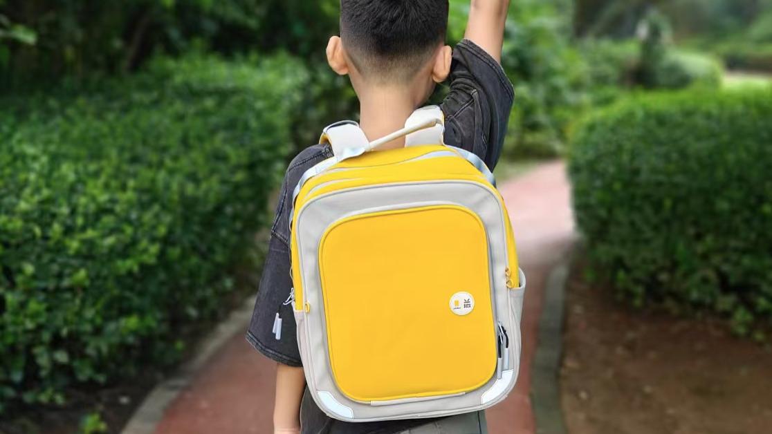 地平线8号玩趣书包 ，妈妈精挑细选，孩子爱不释手