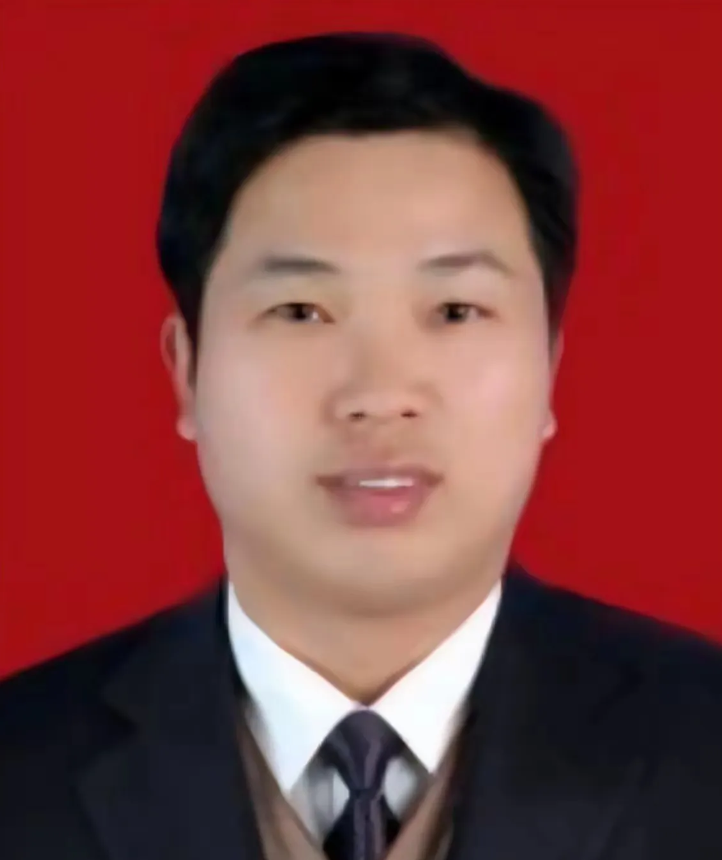 河南知名人物张明体，竟因严重违法违纪被查！你没听错，这位老兄，一天兵都没当过，却
