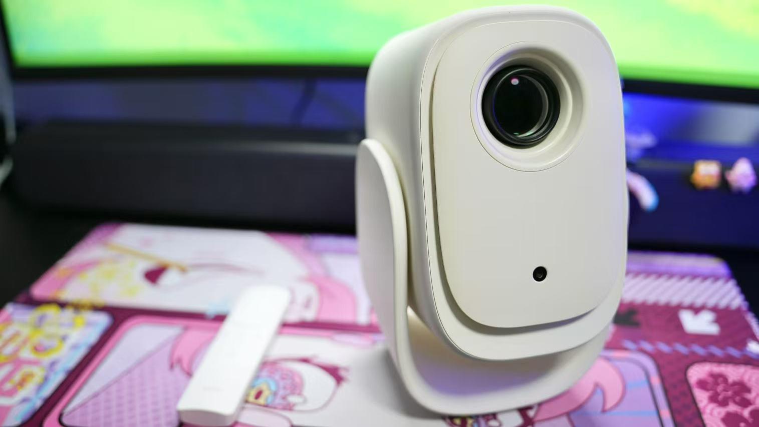 哈趣Q1投影仪开箱图赏，几百元打造家庭私人影院