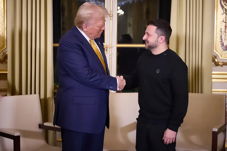 特朗普开始把责任推给泽连斯基。

俄罗斯卫星通讯社1月24日报道，美国总统特朗普