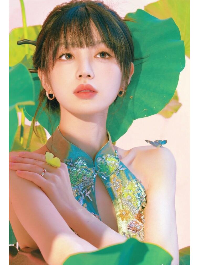 田曦薇——荷花仙子