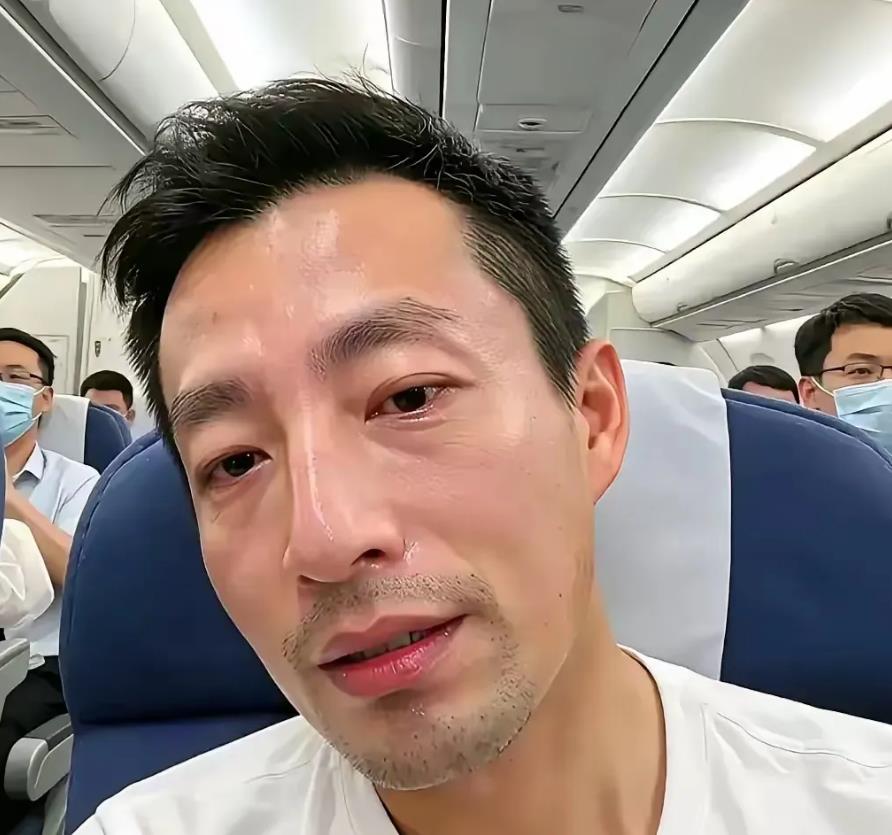 大S的死，要了汪小菲的半条命！

汪小菲这几天情绪就不对，抑郁症症状又严重了。硬