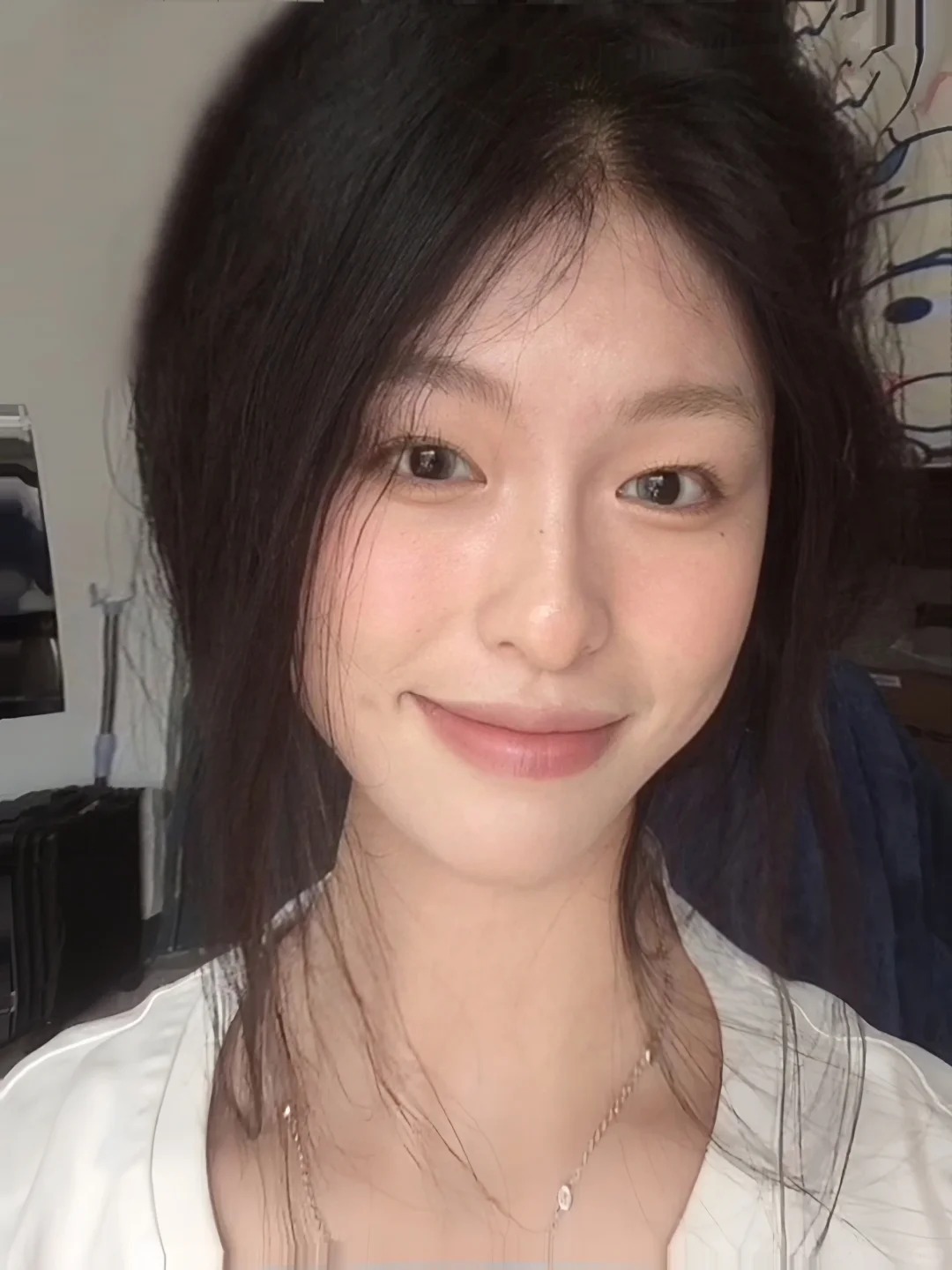化了一个小时的妆，能被十个美女夸夸吗……