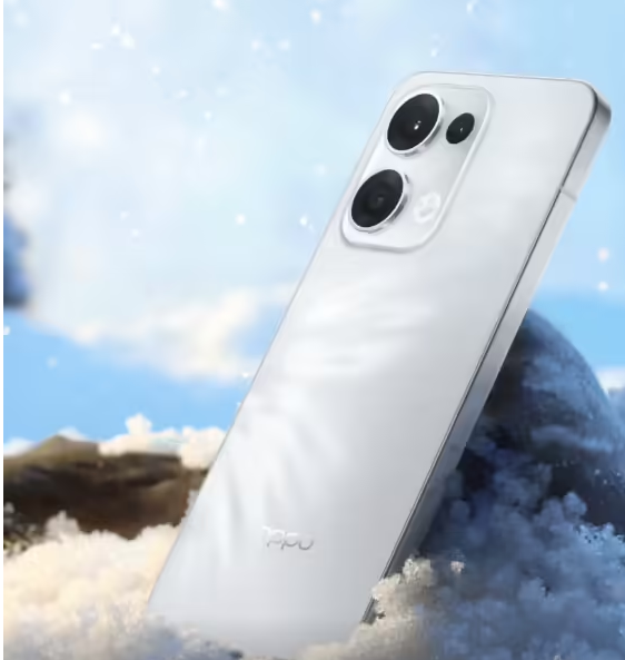 OPPO Reno13 手机全新配色“心动白”将于今日 10:00 开启首销