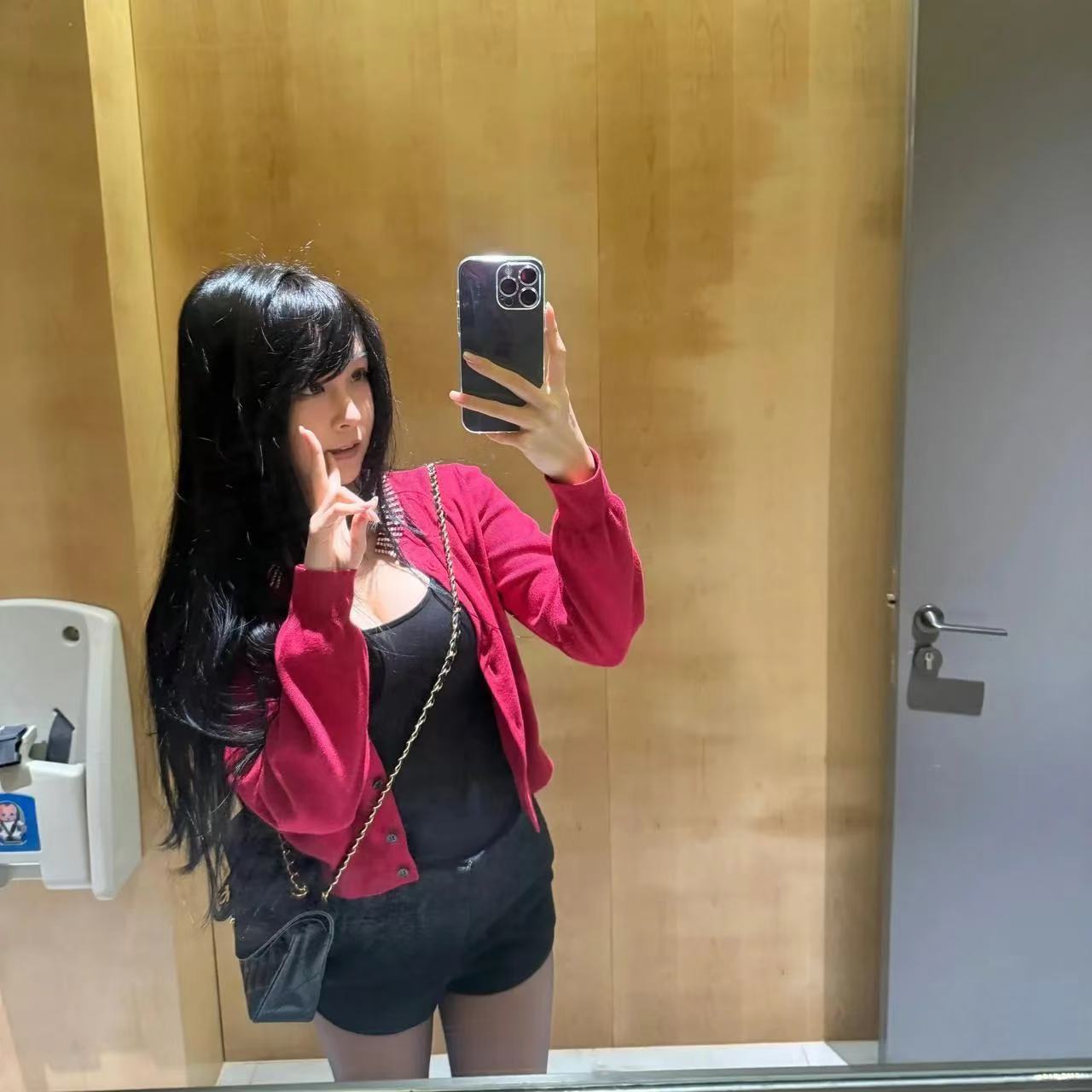 我的腿能入你的法眼吗哈哈哈哈