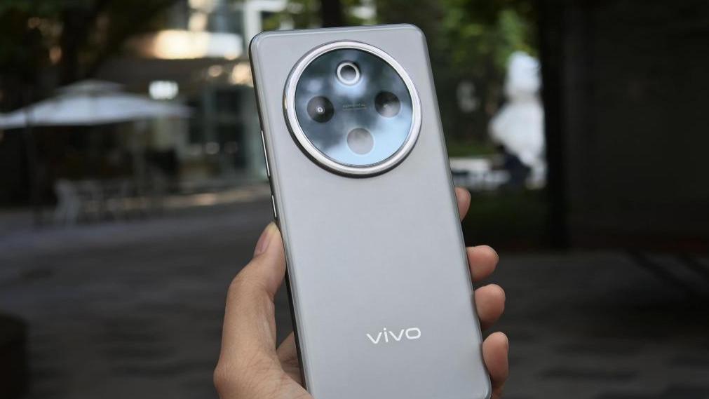 vivo又一款大电池新机，告别电量焦虑，千元机中的续航王者！