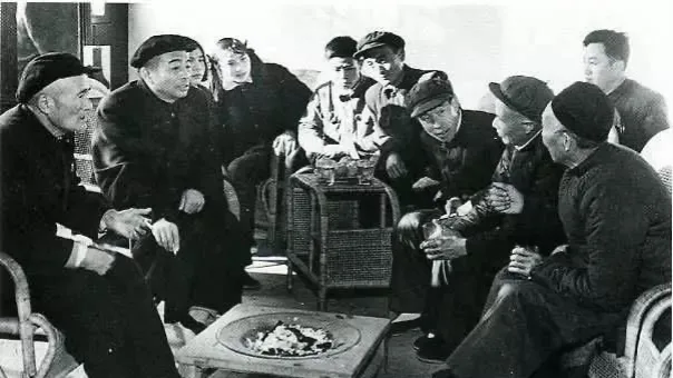 我一直认为彭老总是开国将帅里最全能的。平江起义，拉出一支队伍上井冈山，这是爆兵能