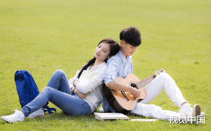 在确认怀孕的那天，我查出了胃癌，而我老公去陪他回国的白月光了