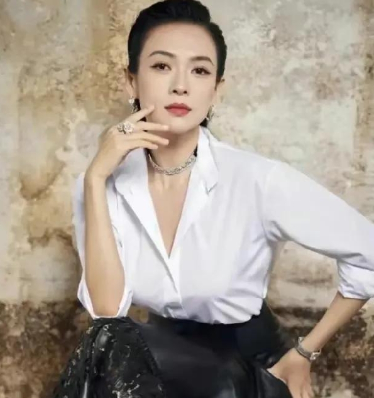 震惊了，娱乐圈出了绿巨人！ 近日网传汪峰做亲子鉴定，终于知道汪峰与章子怡离婚的真