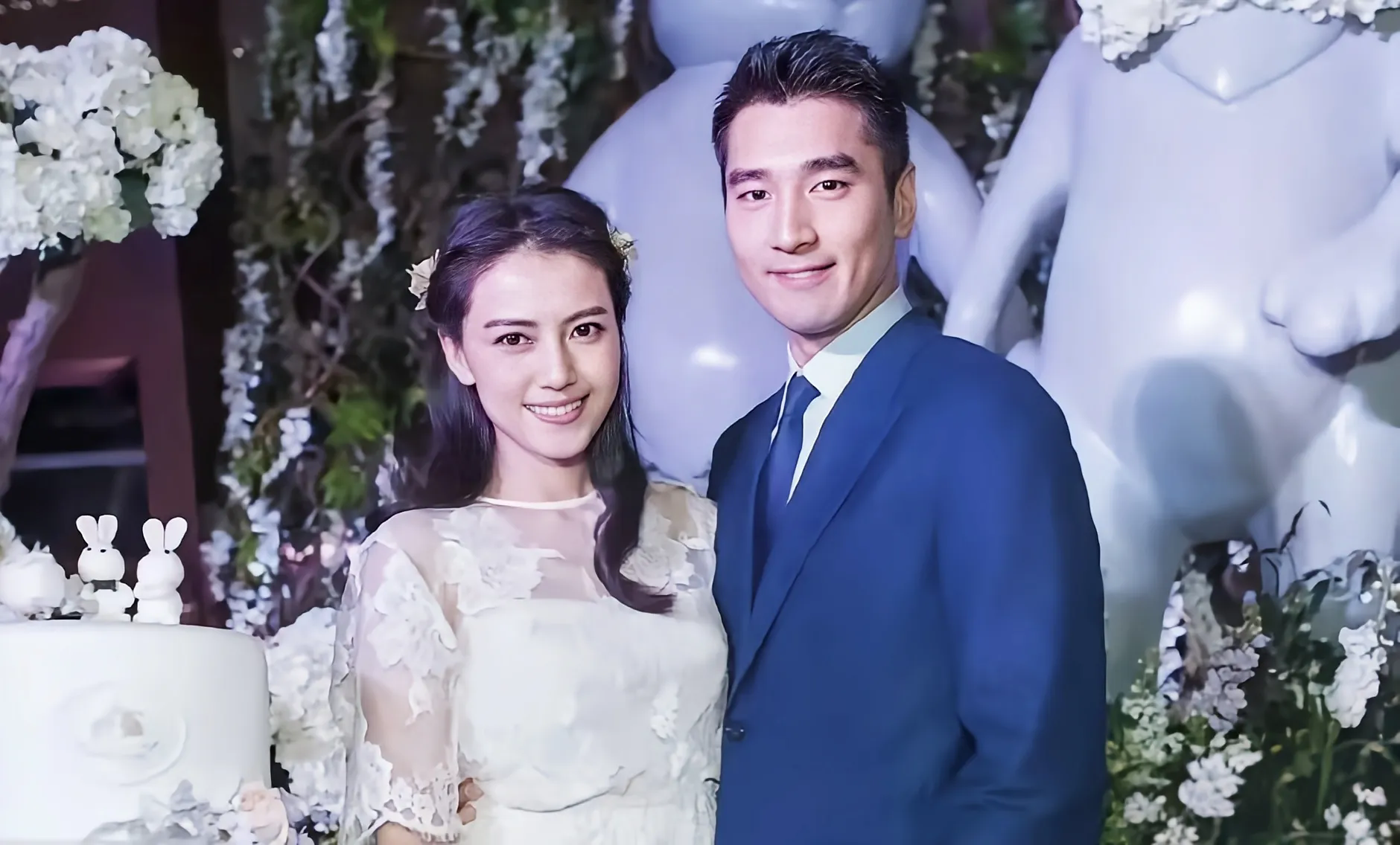 赵又廷和高圆圆已经结婚十年了，两人男才女貌，很是般配，其实在此之前和张钧甯曾同居