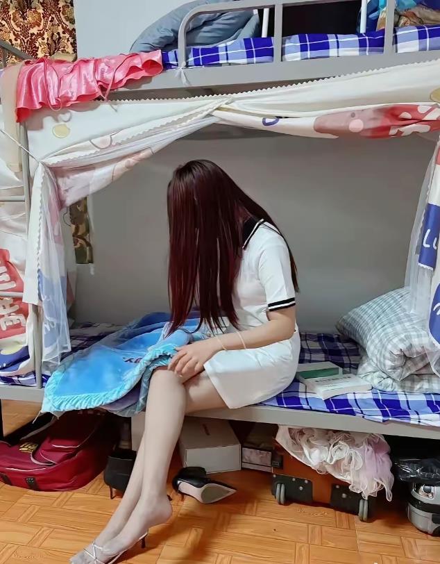 现在厂里面的宿舍条件都这么好了吗？